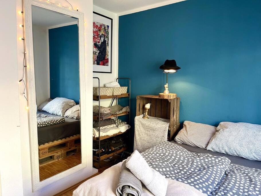 - Chilliges Zimmer In Duesseldorf Mit Balkon & Kueche; Big Tv And Bed - Düsseldorf Exterior foto