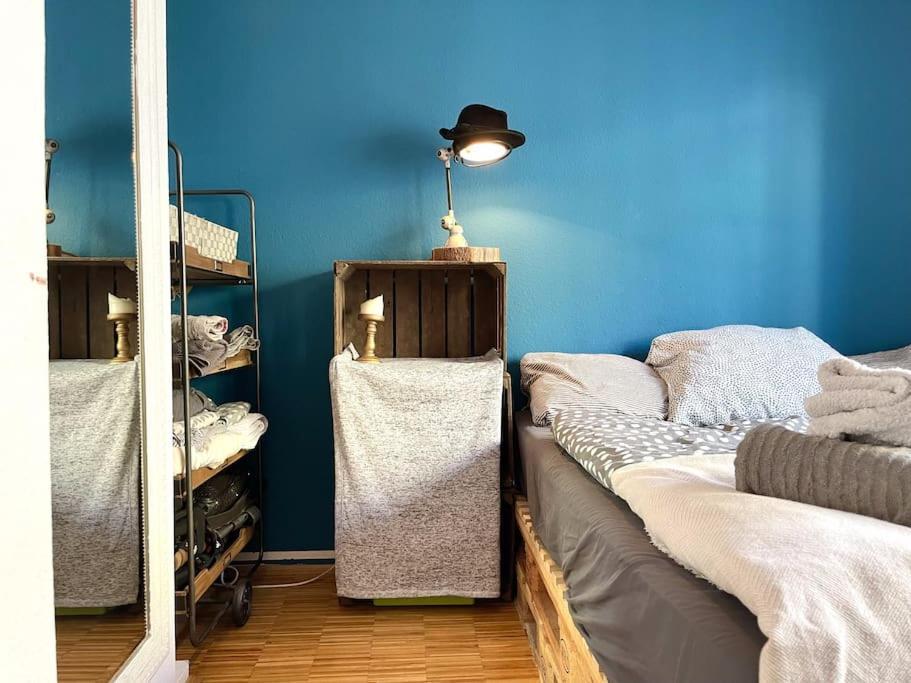 - Chilliges Zimmer In Duesseldorf Mit Balkon & Kueche; Big Tv And Bed - Düsseldorf Exterior foto